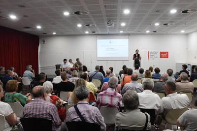 L’alcaldessa, en una de les sessions sobre el POUM (foto: Ajuntament de Rubí – Localpres).