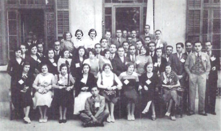Joves de la Cambra que van fer donacions a hospitals barcelonins el 1932 (Batalla)