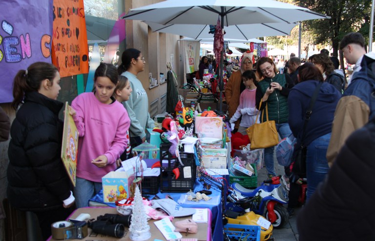 Refira't, Mercat de 2a mà