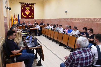 Un momento de la sesión plenaria de este martes (foto: Ayuntamiento de Rubí - Localpres).